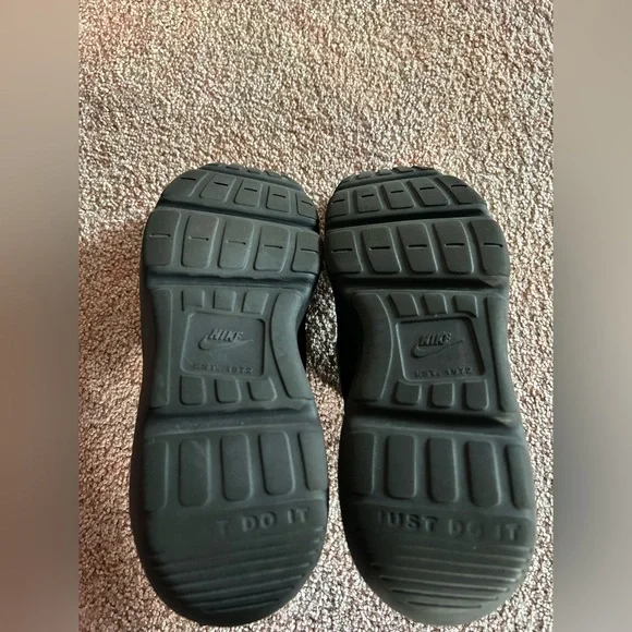 Nike Black Slip-On Sneakers - Picture 4 of 4